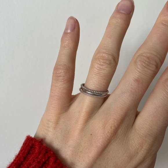 Mejuri 14 White Gold Stacker Rings - Bundle - Picture 3 of 6